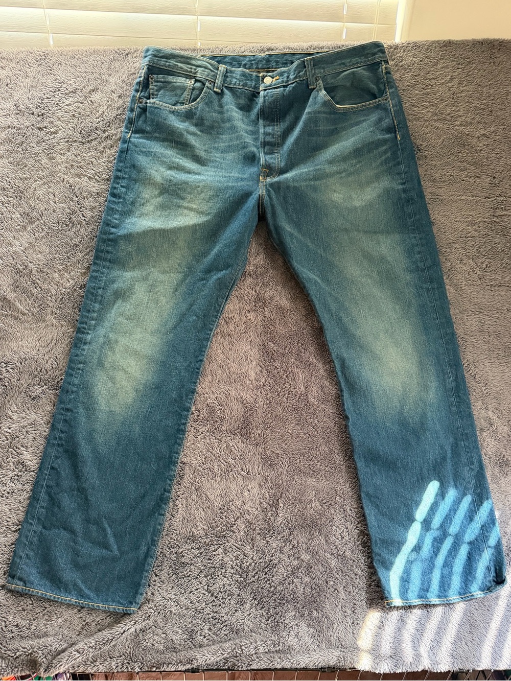 Levi's Men's Washed Blue Relaxed Straight Jeans